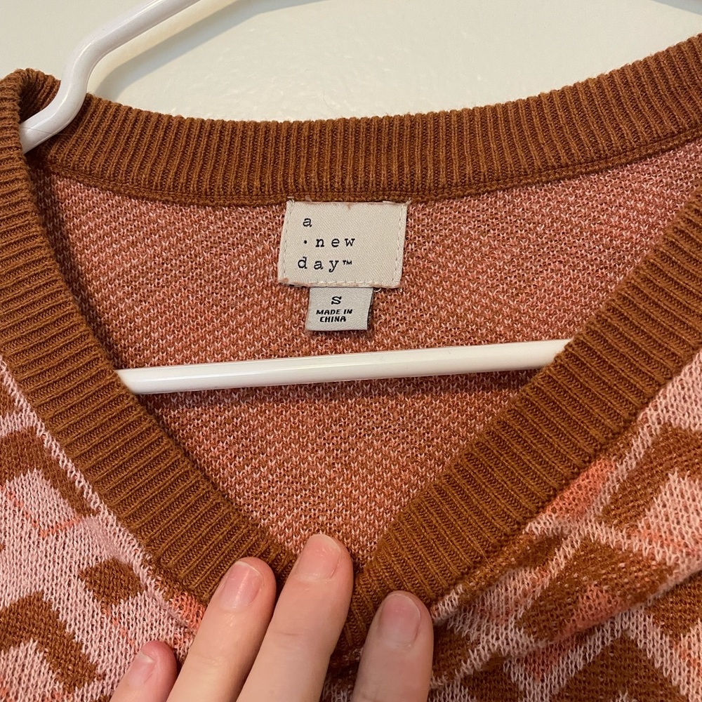 A New Day Diamond Print Sweater - Picture 4 of 5